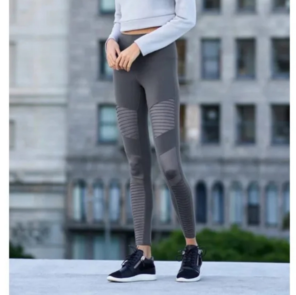 💛 Alo yoga moto leggings